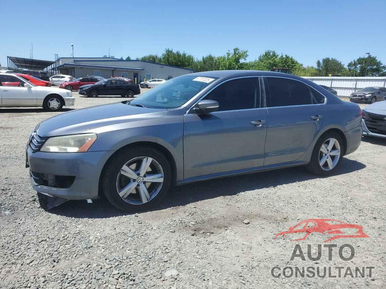 VOLKSWAGEN PASSAT 2013 - 1VWBP7A32DC036067