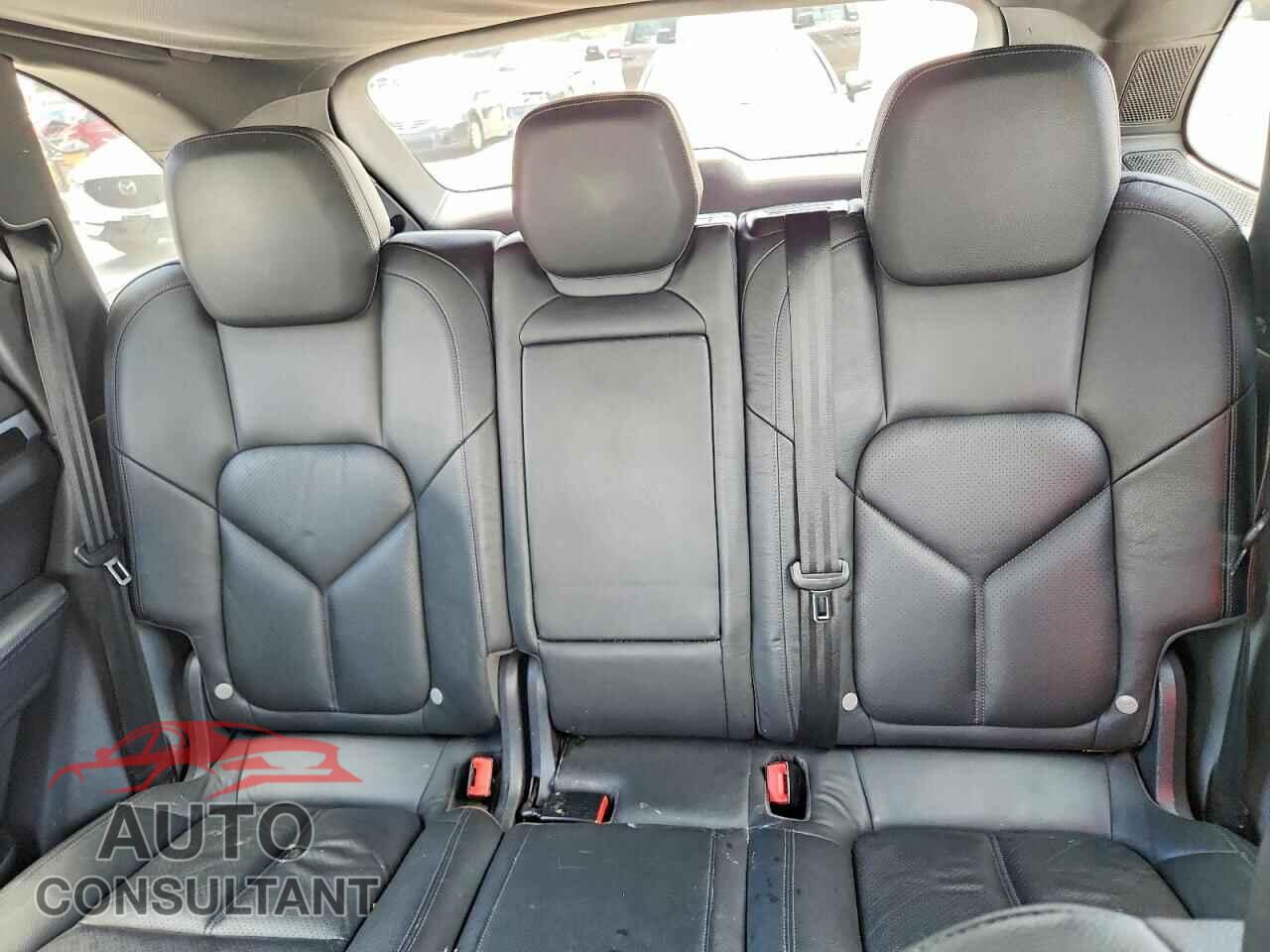 PORSCHE CAYENNE 2012 - WP1AB2A27CLA40815