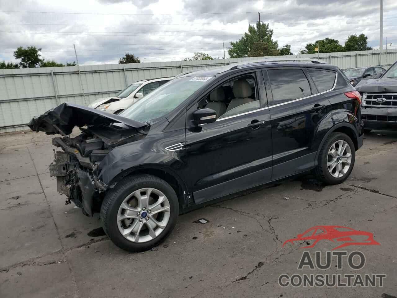 FORD ESCAPE 2016 - 1FMCU0J90GUA38454