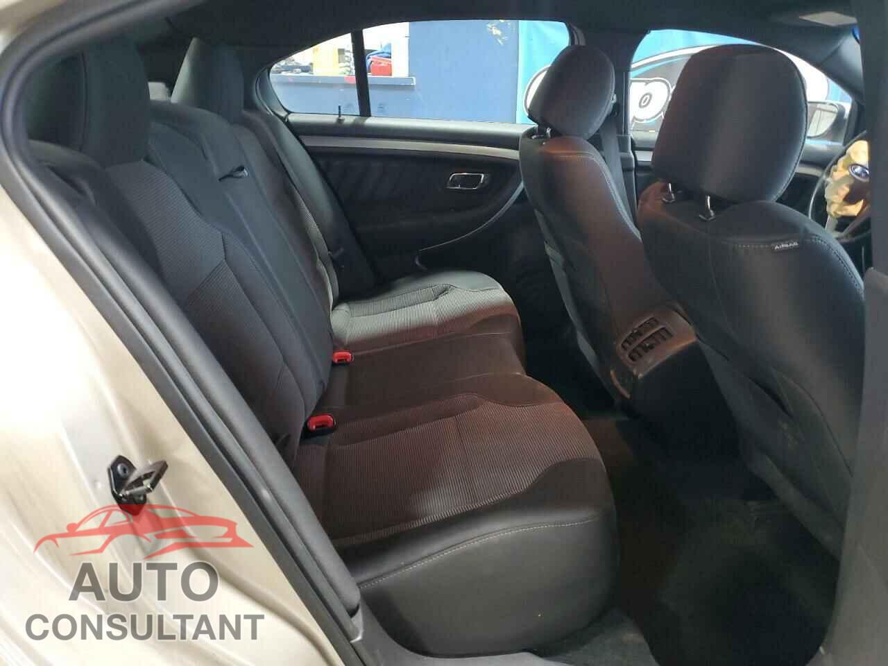 FORD TAURUS 2017 - 1FAHP2H88HG116768