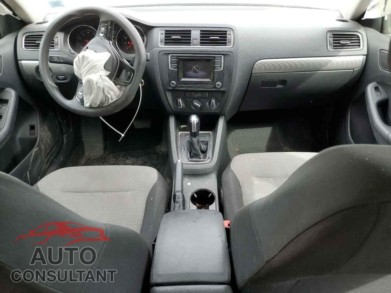 VOLKSWAGEN JETTA 2017 - 3VW2B7AJ5HM224308