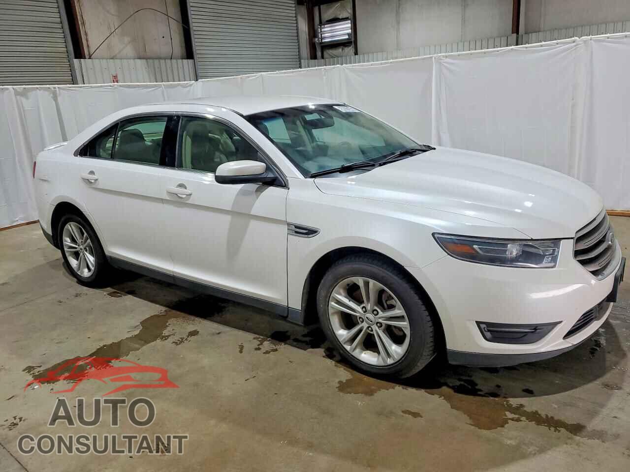 FORD TAURUS 2015 - 1FAHP2E89FG100533