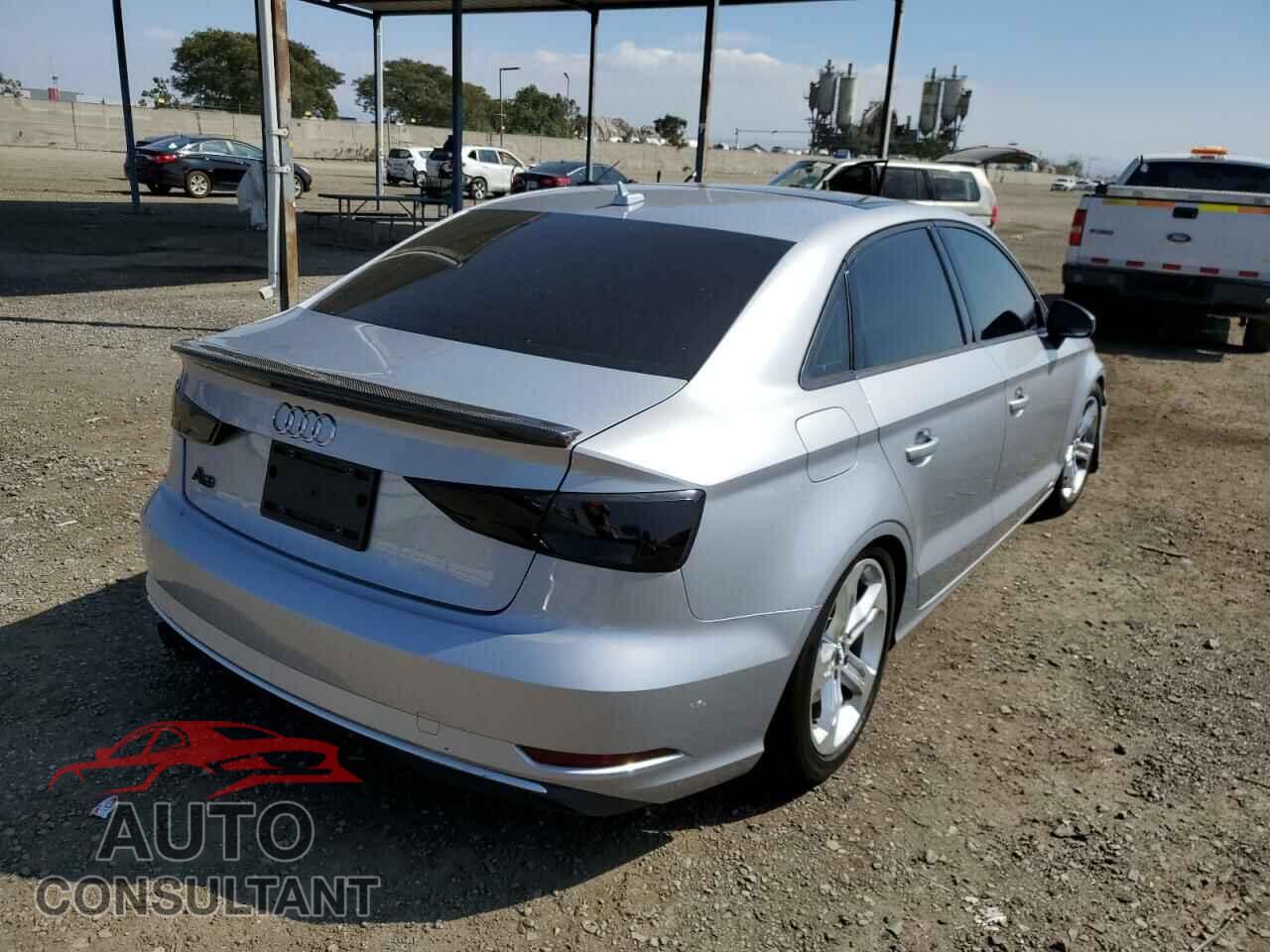 AUDI A3 2017 - WAUAUGFFXH1037475