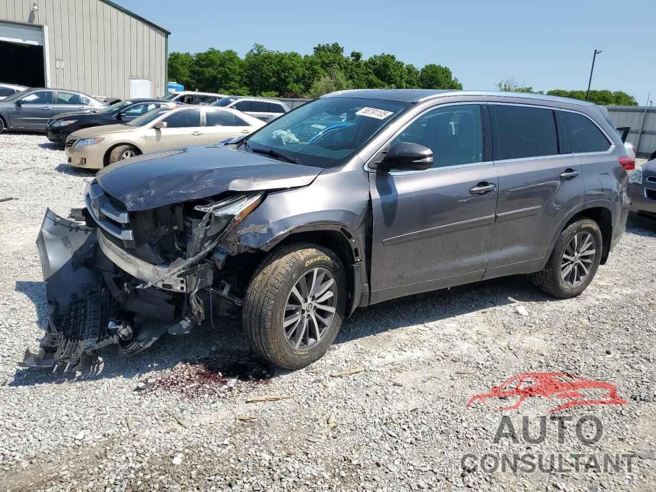 TOYOTA HIGHLANDER 2019 - 5TDJZRFH3KS582784