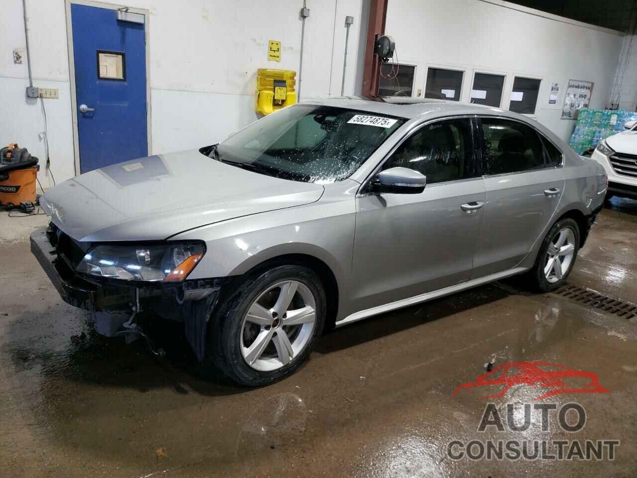 VOLKSWAGEN PASSAT 2013 - 1VWBM7A31DC012853