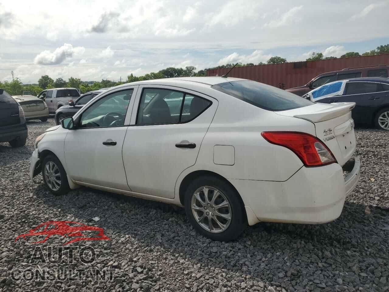 NISSAN VERSA 2017 - 3N1CN7AP3HL905109