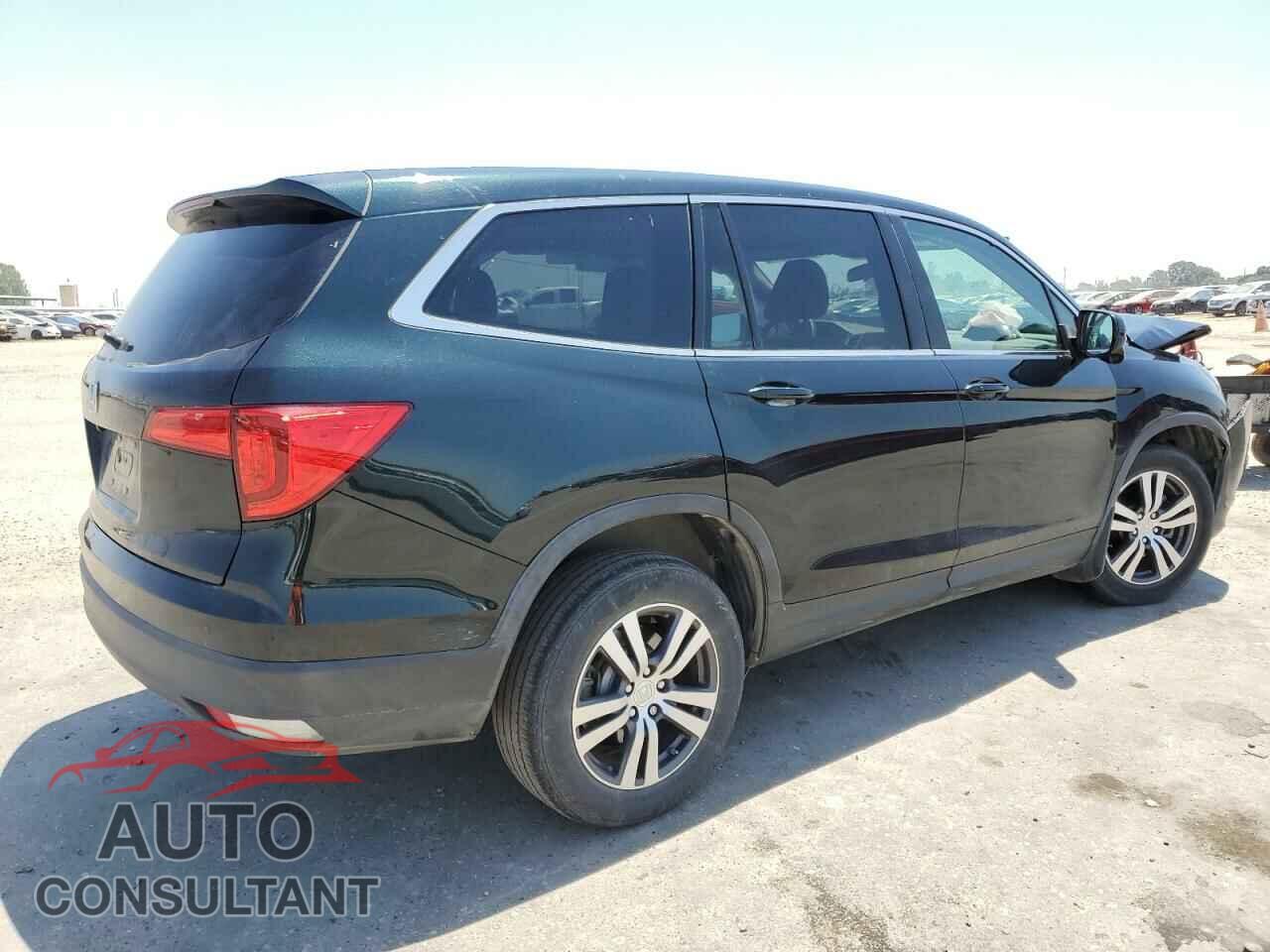 HONDA PILOT 2017 - 5FNYF5H33HB034573