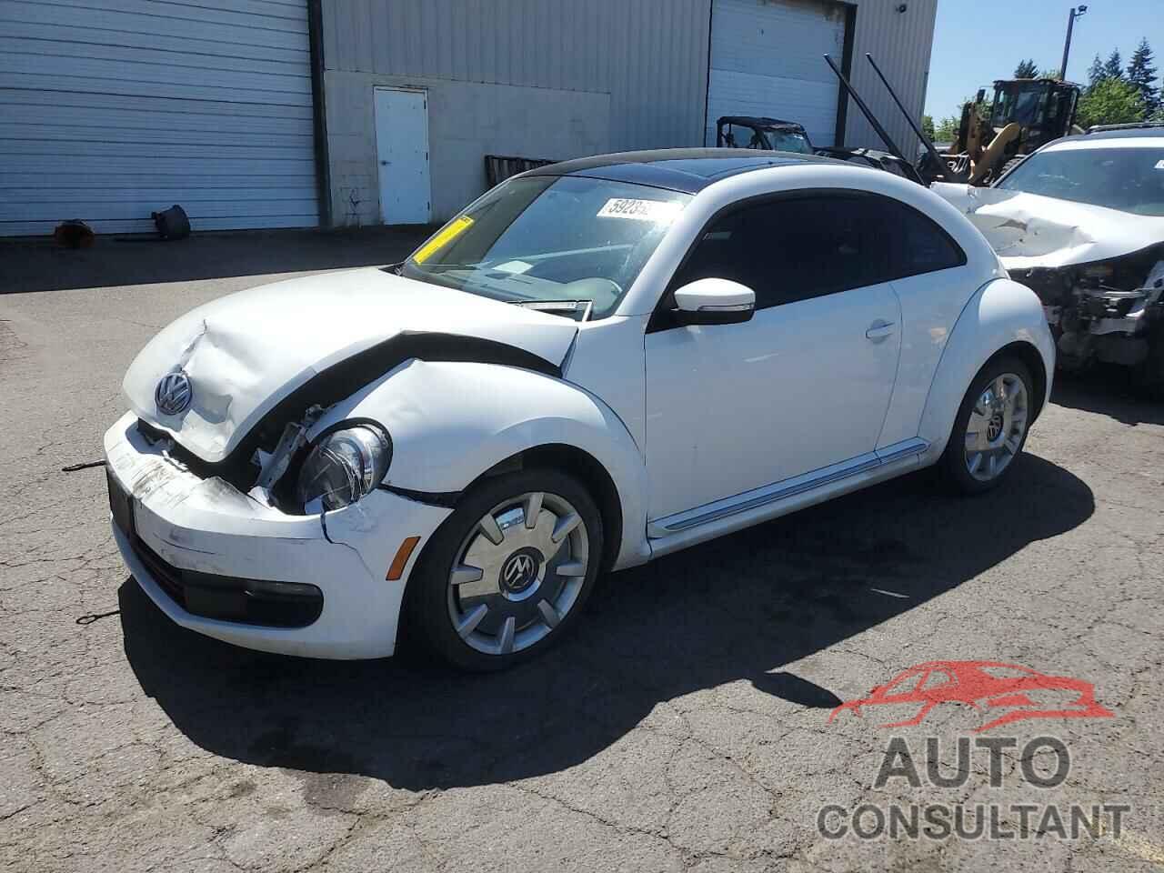 VOLKSWAGEN BEETLE 2013 - 3VWJP7AT6DM609529