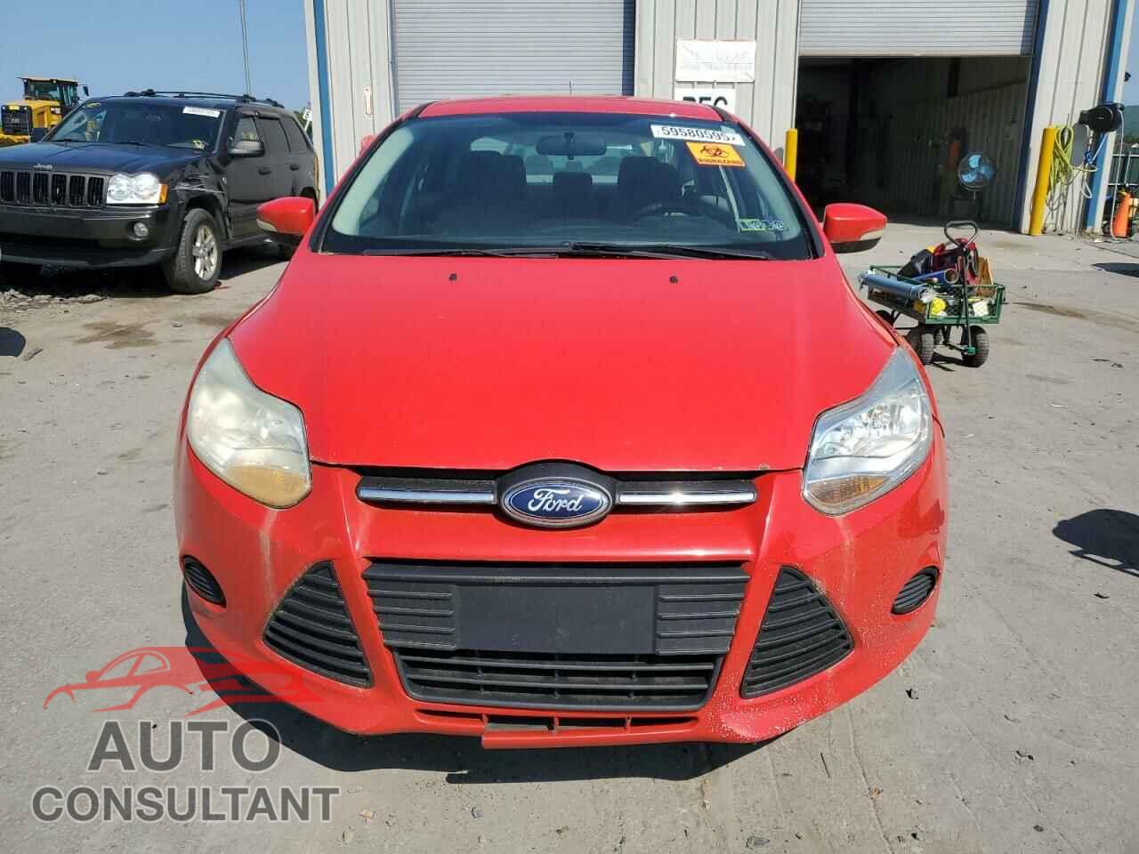 FORD FOCUS 2014 - 1FADP3F24EL283117