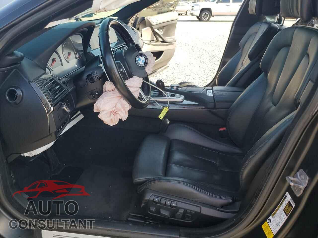 BMW M6 2018 - WBS6E9C52JG808357