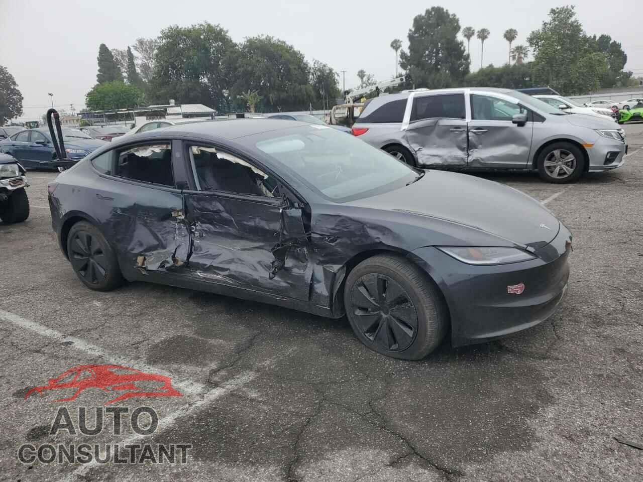 TESLA MODEL 3 2024 - 5YJ3E1EA2RF743280