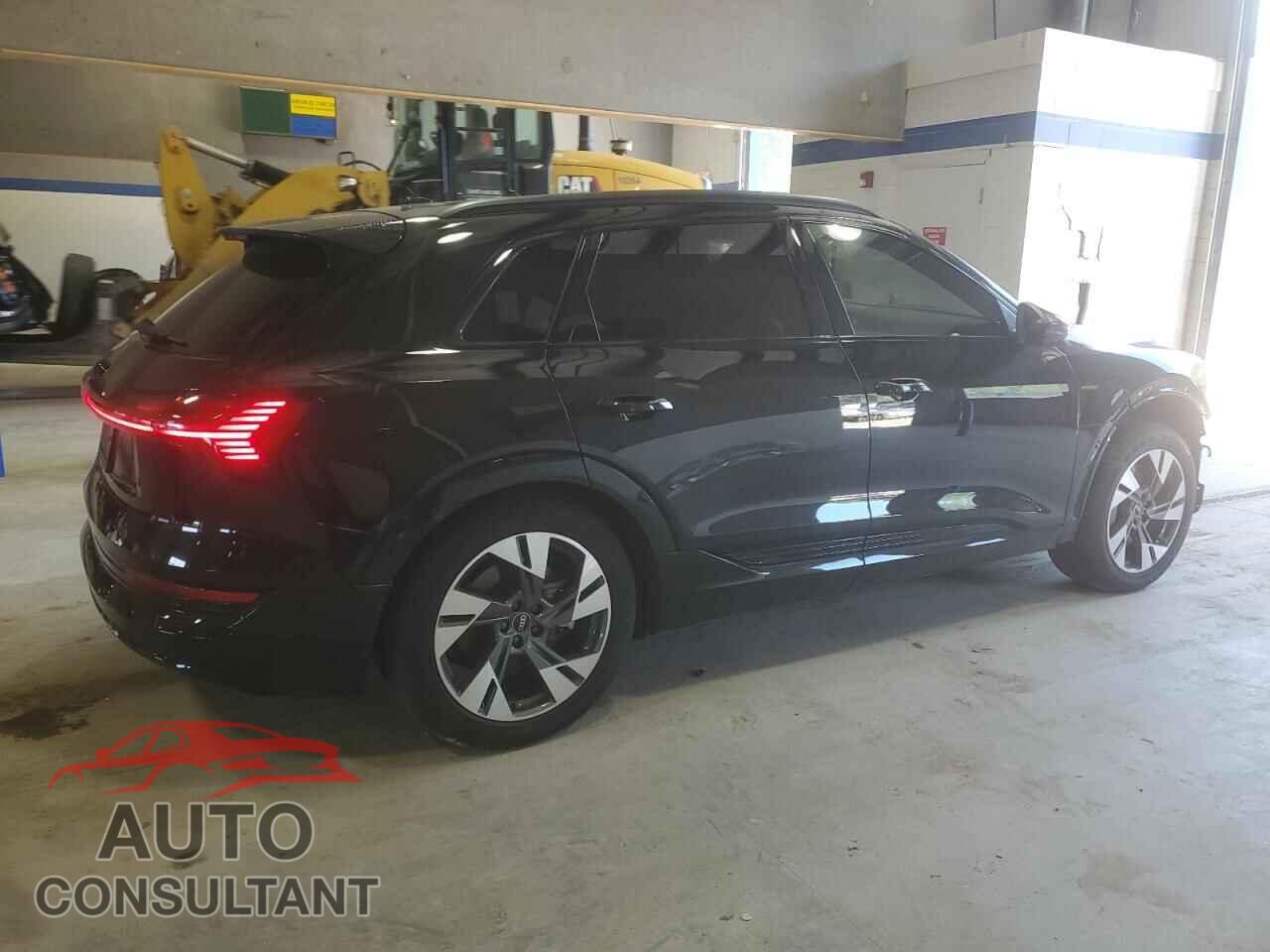 AUDI E-TRON 2023 - WA1AAAGE2PB014791