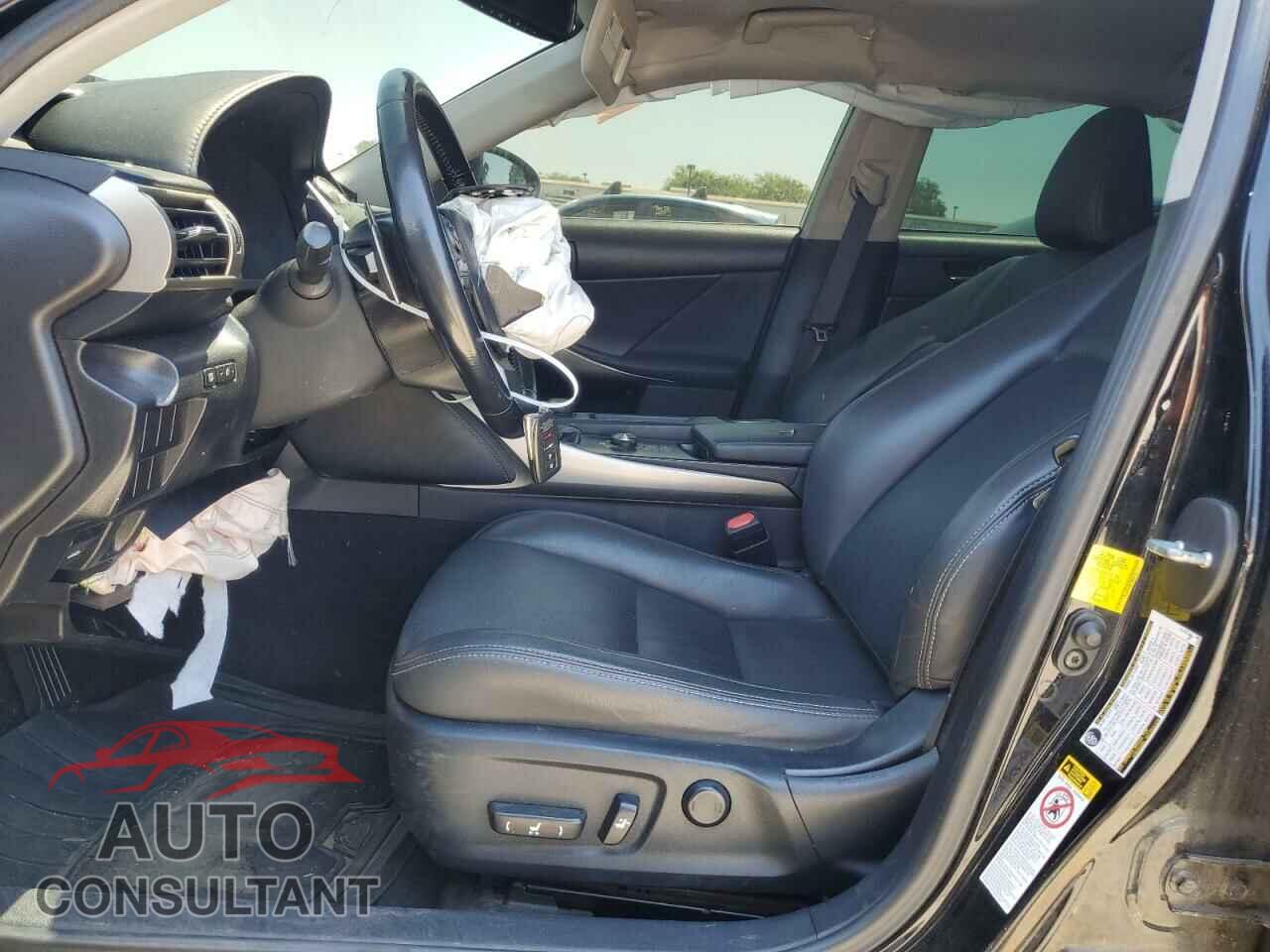 LEXUS IS 2016 - JTHBA1D20G5004813