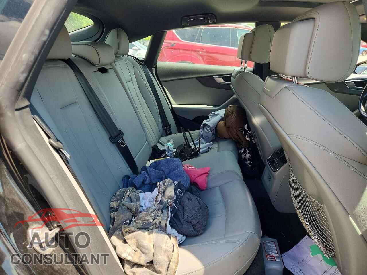 AUDI A5 2021 - WAUDACF59MA046216