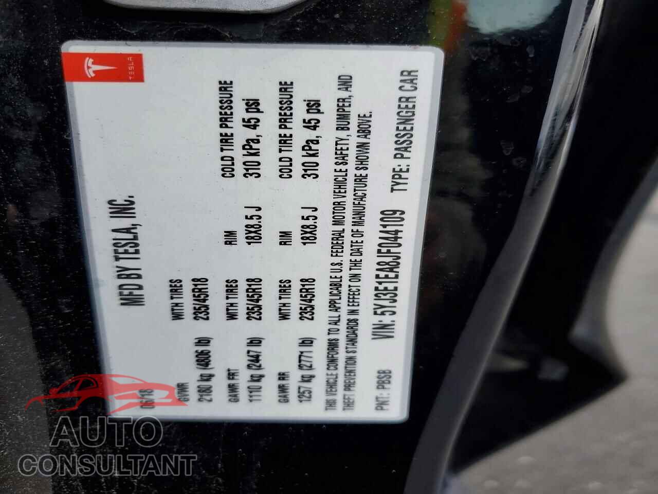TESLA MODEL 3 2018 - 5YJ3E1EA8JF044109