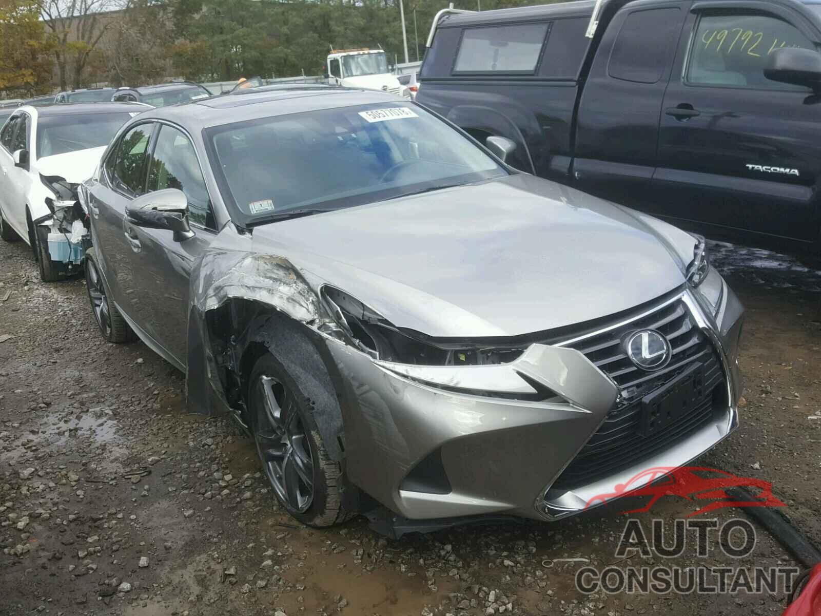 LEXUS IS 2018 - JTHC81D24J5026756