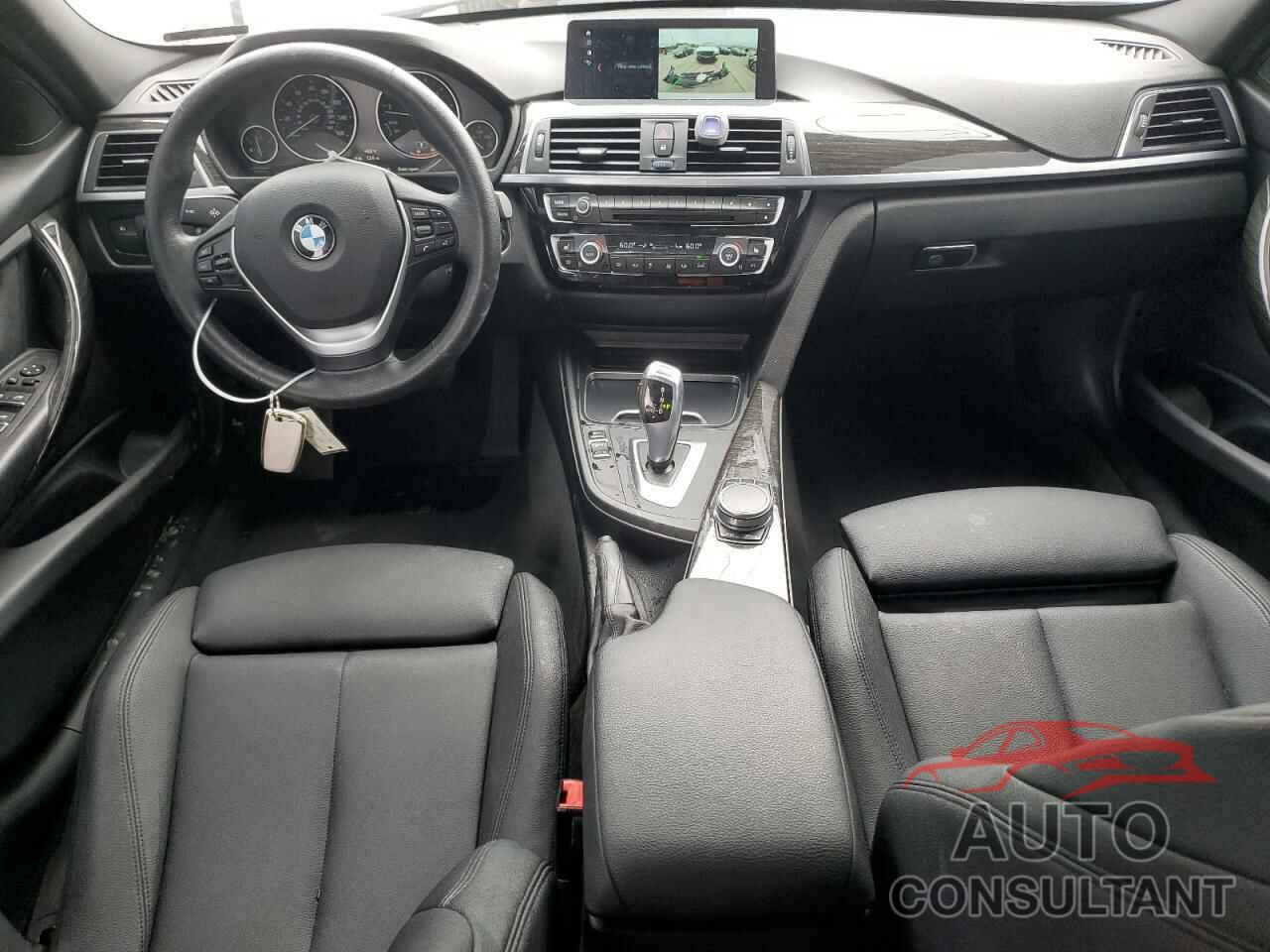 BMW 3 SERIES 2018 - WBA8E5G52JNV02898