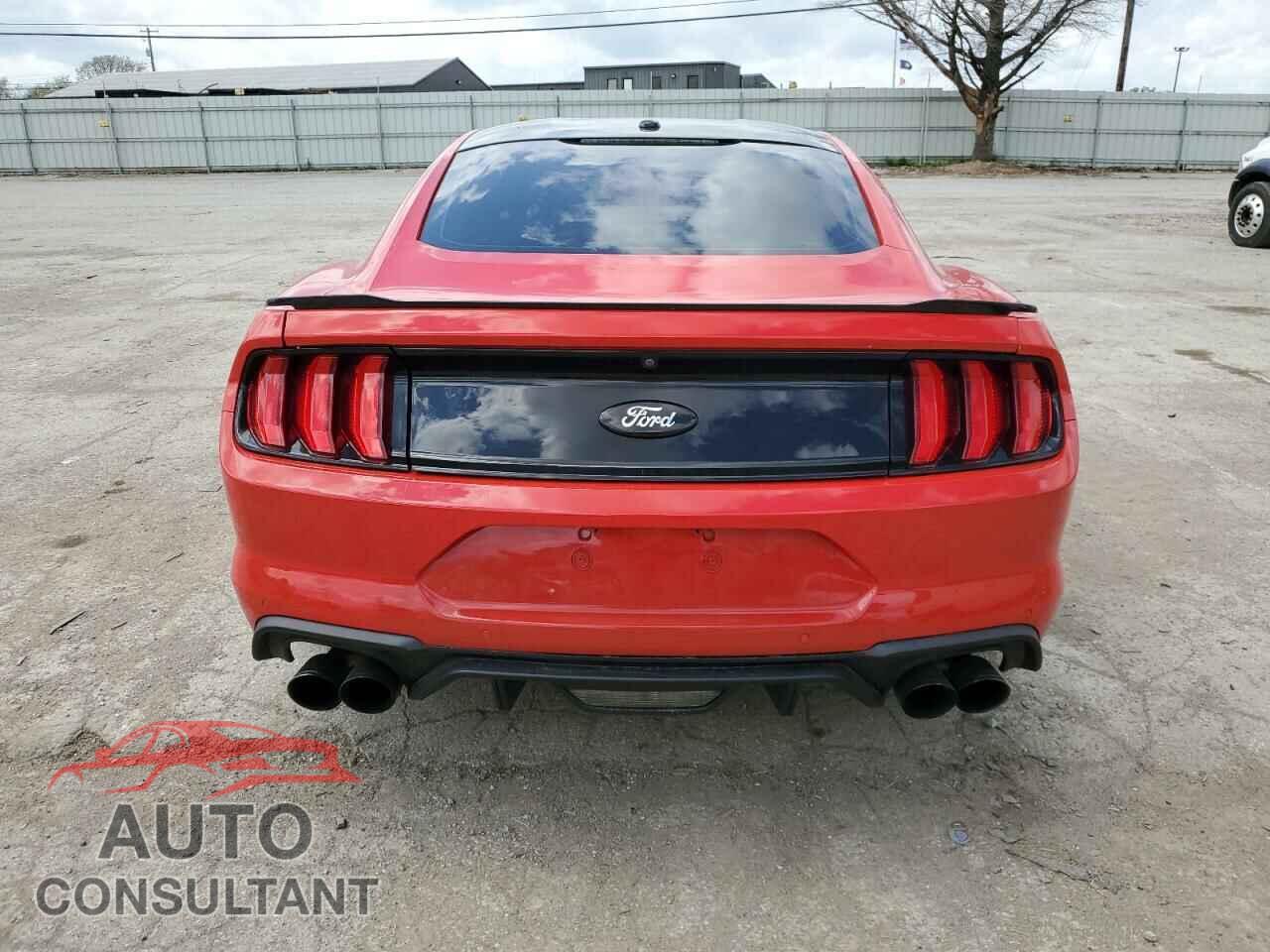 FORD MUSTANG 2018 - 1FA6P8CF3J5170576