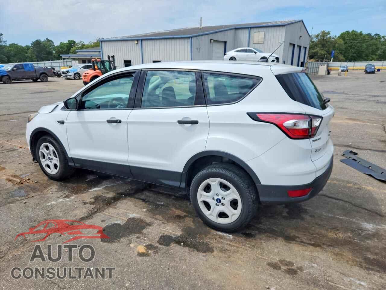 FORD ESCAPE 2018 - 1FMCU0F78JUB80002