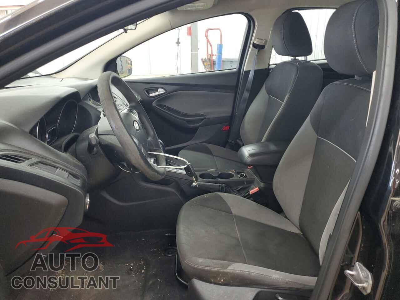 FORD FOCUS 2014 - 1FADP3F28EL158024