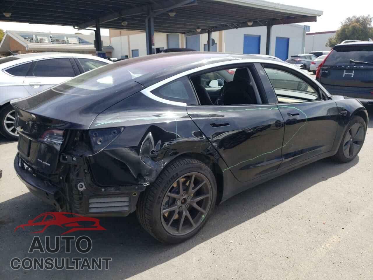 TESLA MODEL 3 2018 - 5YJ3E1EB8JF130772