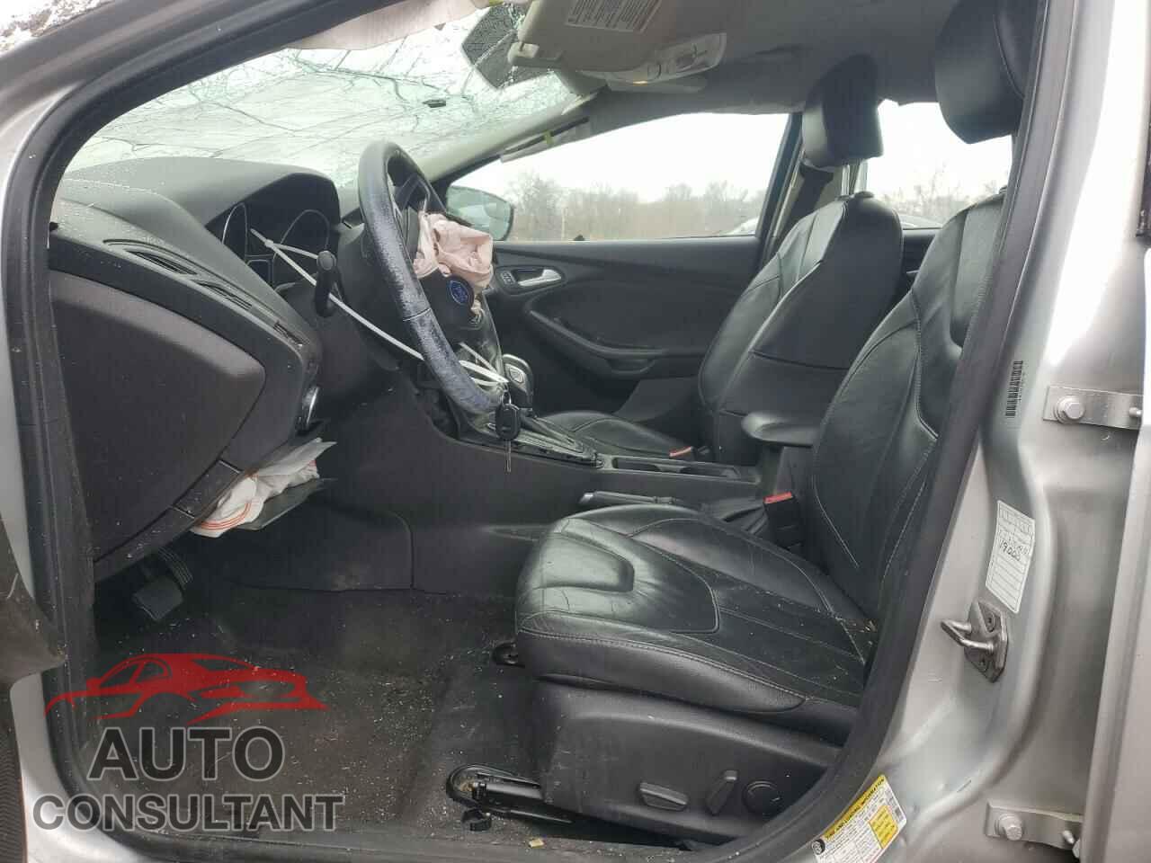FORD FOCUS 2016 - 1FADP3F23GL235384