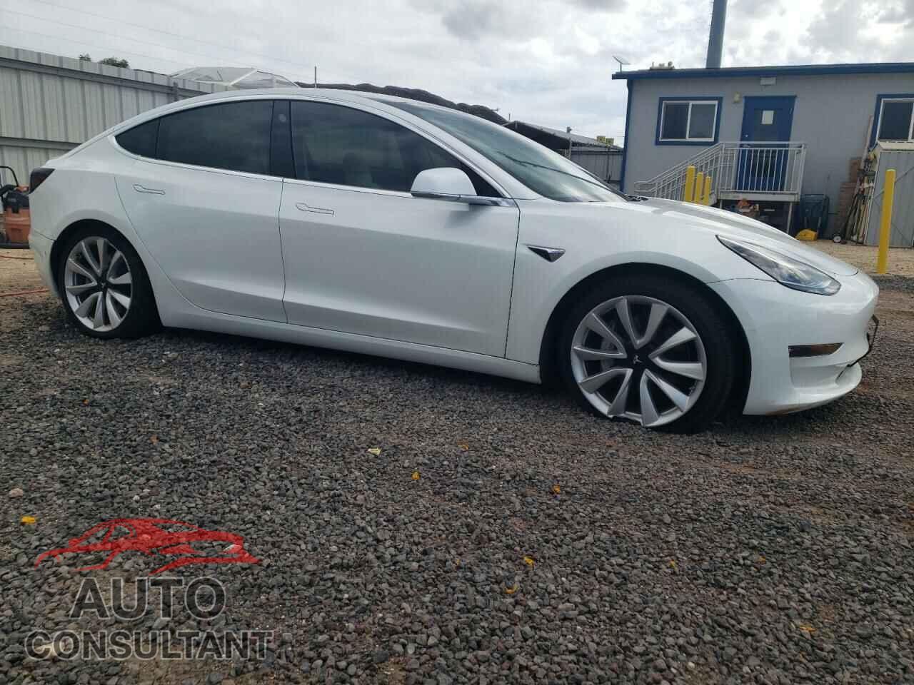 TESLA MODEL 3 2019 - 5YJ3E1EA9KF332853