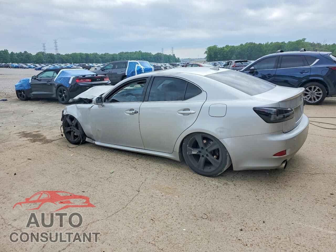 LEXUS IS 2011 - JTHBF5C29B5147553