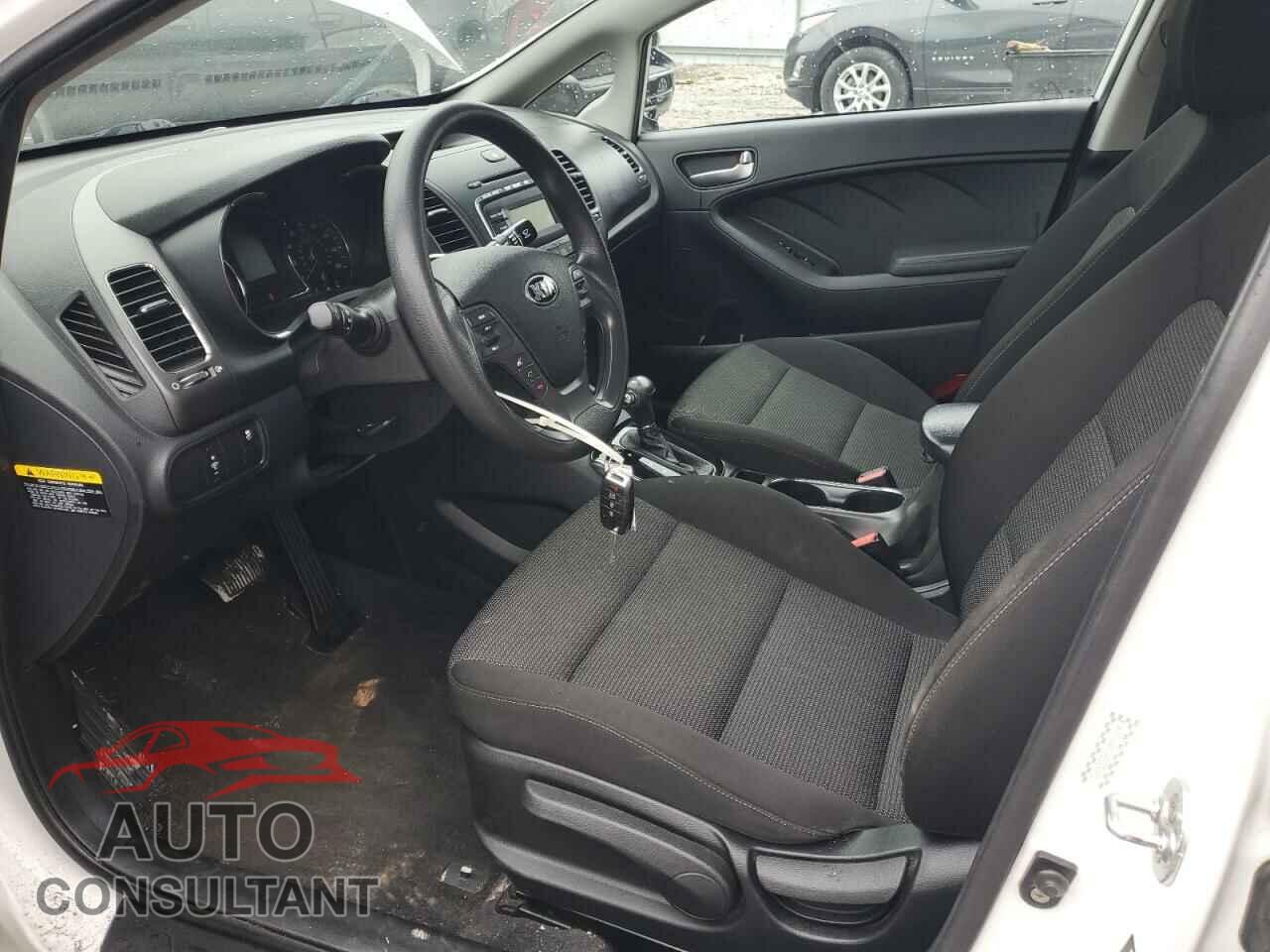 KIA FORTE 2017 - 3KPFK4A71HE028593