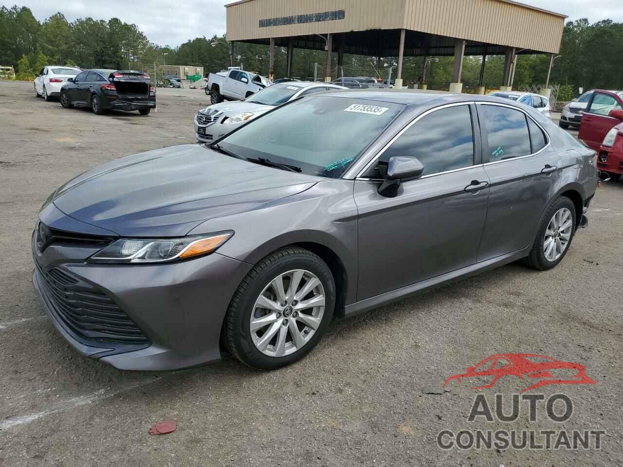 TOYOTA CAMRY 2018 - 4T1B11HK1JU650186