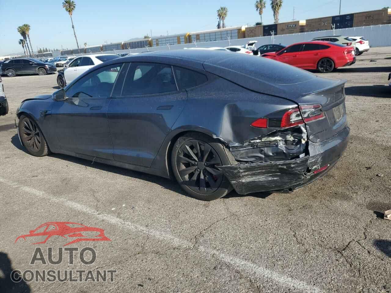 TESLA MODEL S 2017 - 5YJSA1E23HF199497