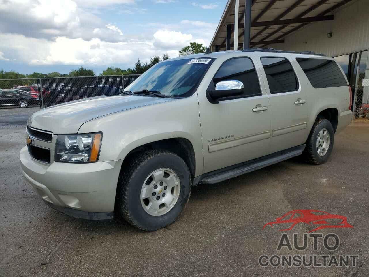 CHEVROLET SUBURBAN 2013 - 1GNSCJE00DR149337