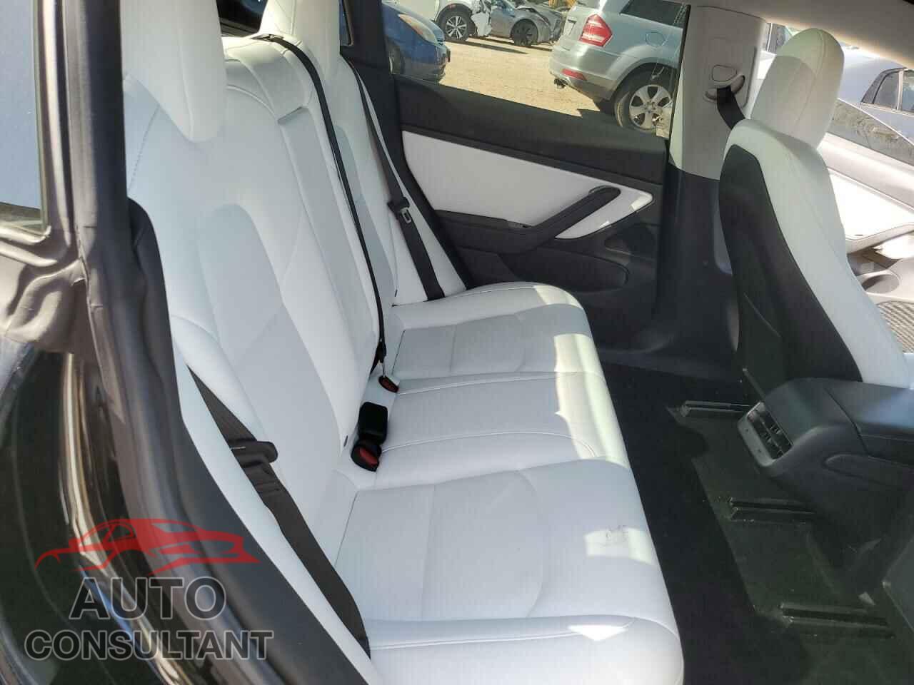 TESLA MODEL 3 2019 - 5YJ3E1EA0KF345393