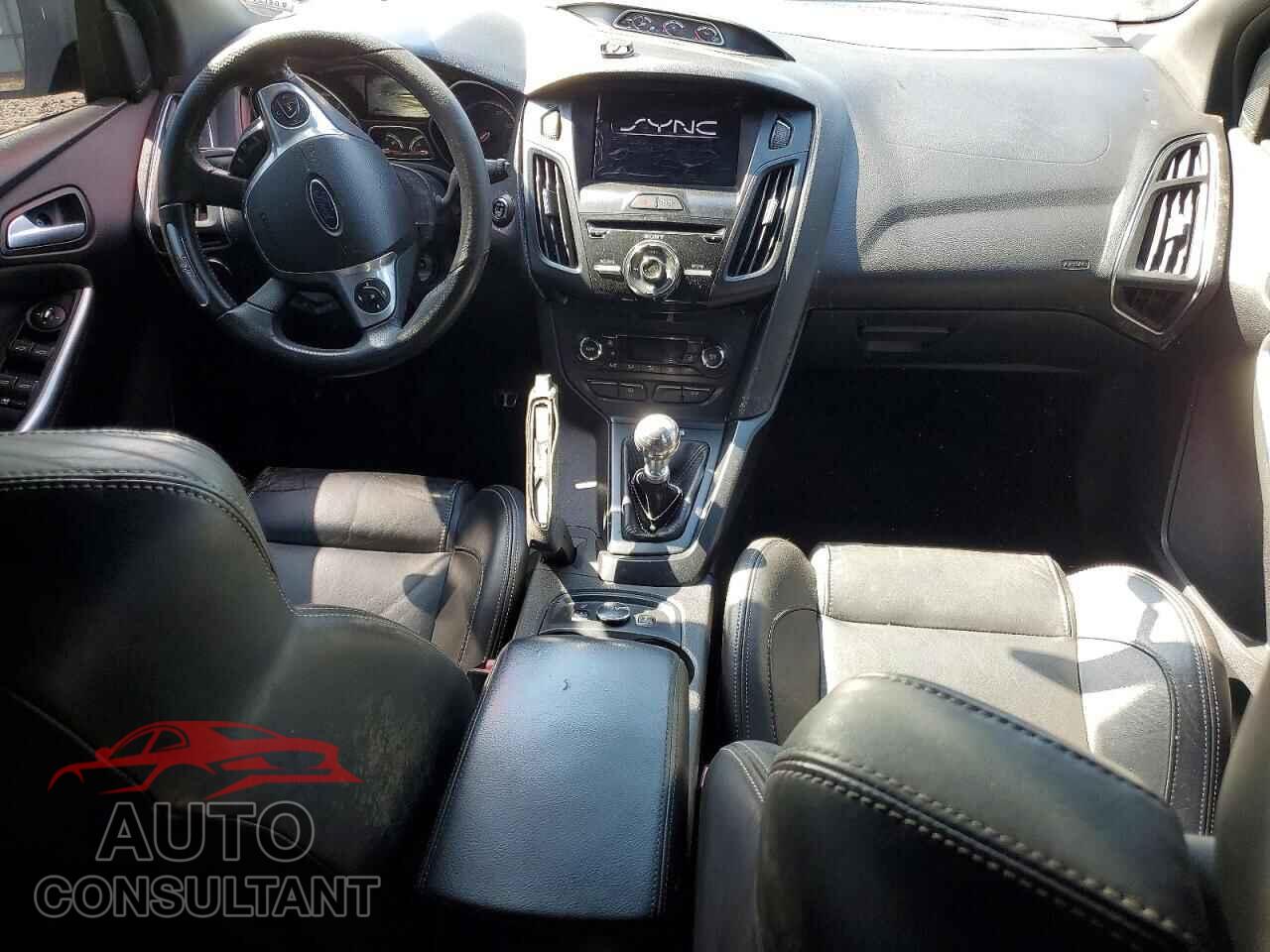 FORD FOCUS 2013 - 1FADP3L92DL217679