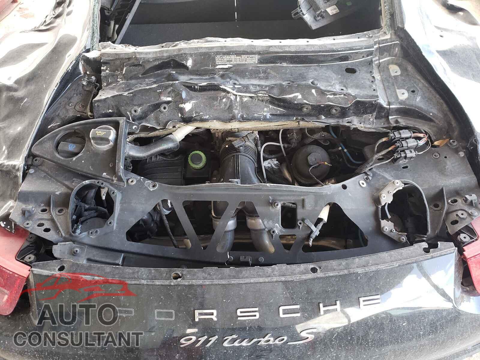 PORSCHE 911 2017 - WP0AD2A96HS167092
