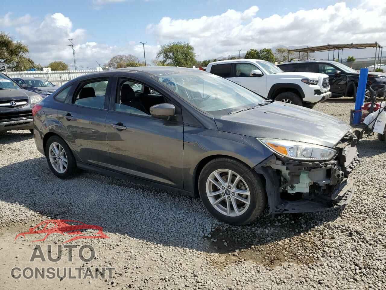 FORD FOCUS 2018 - 1FADP3F24JL231626