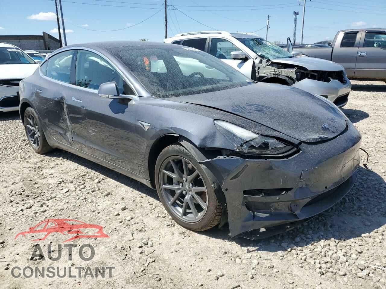 TESLA MODEL 3 2018 - 5YJ3E1EA7JF033876