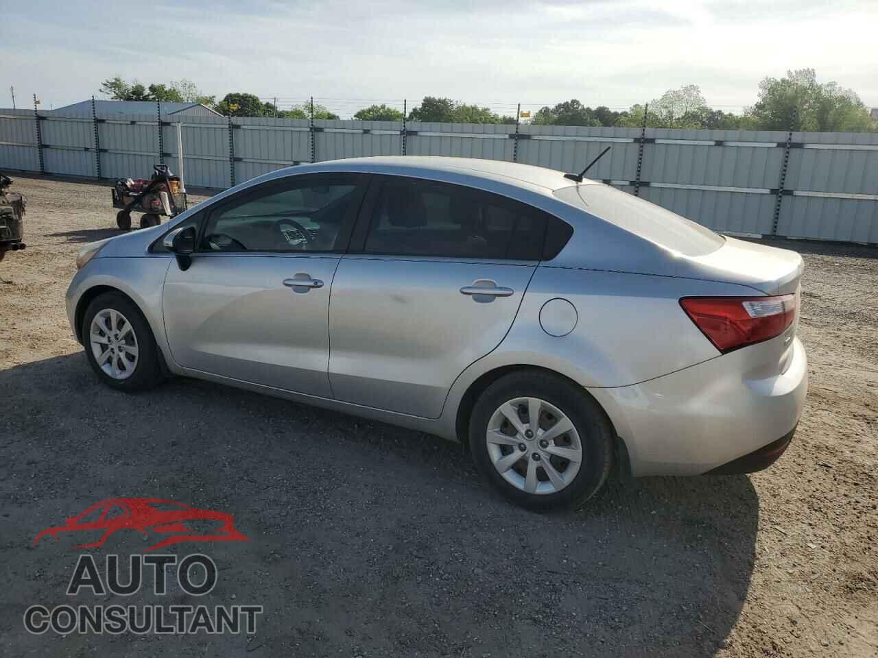 KIA RIO 2014 - KNADM4A31E6413004