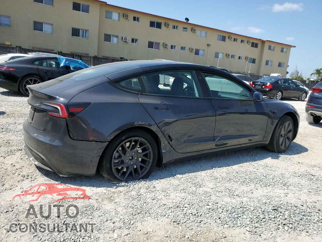 TESLA MODEL 3 2024 - 5YJ3E1EA6RF732492