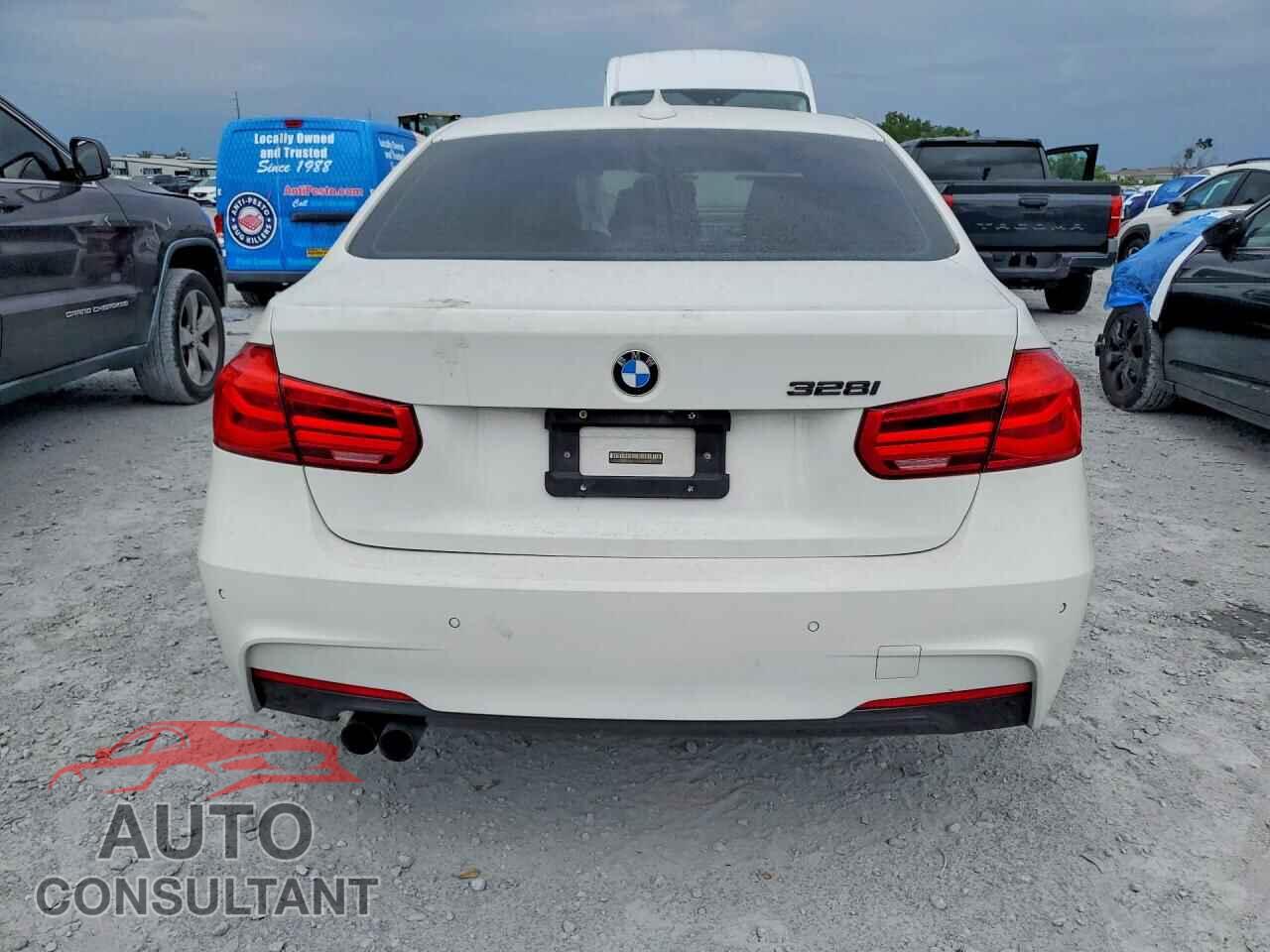 BMW 3 SERIES 2016 - WBA8E3G59GNU03217