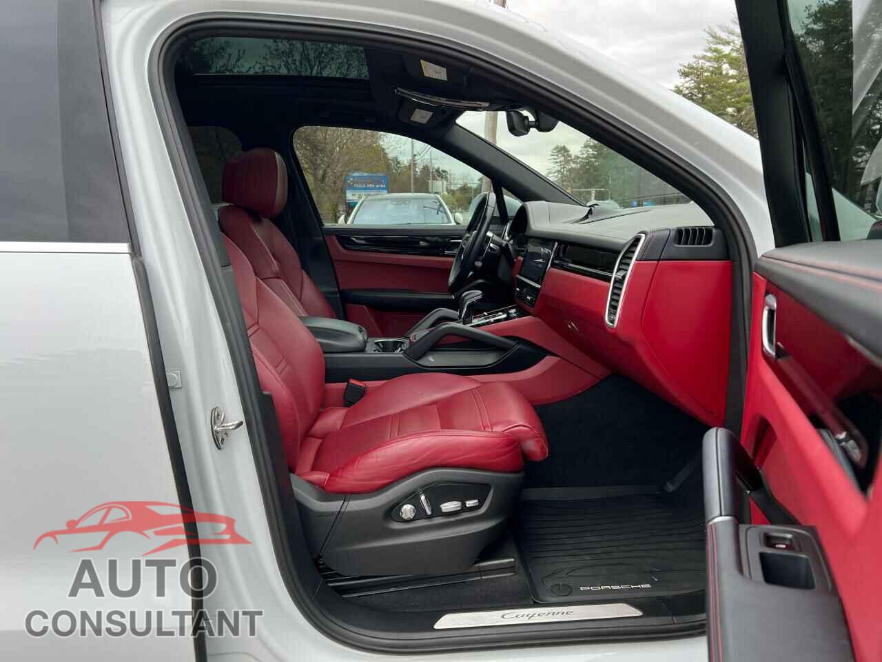 PORSCHE CAYENNE 2019 - WP1AE2AY7KDA51284