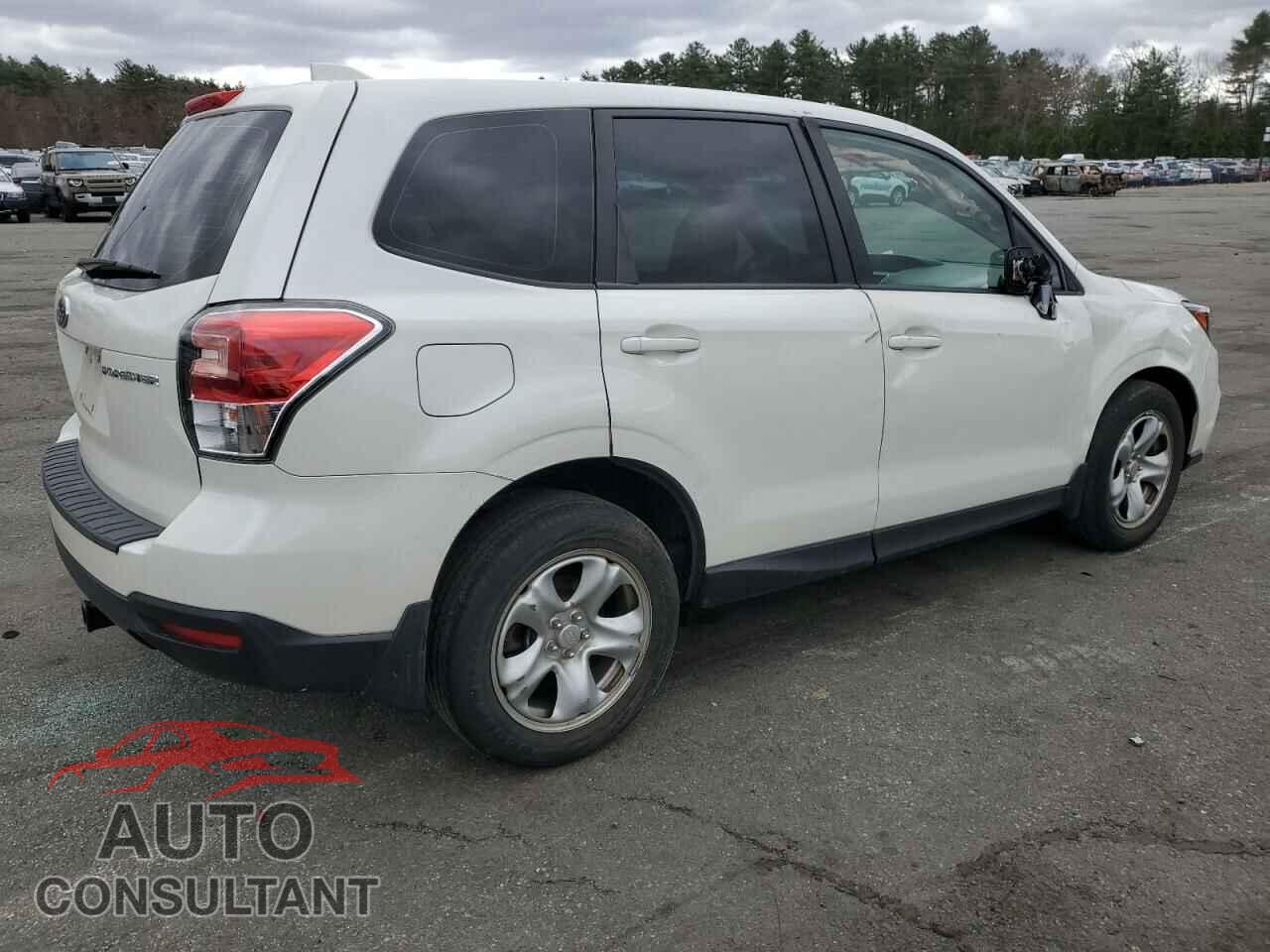 SUBARU FORESTER 2018 - JF2SJAAC5JG599136