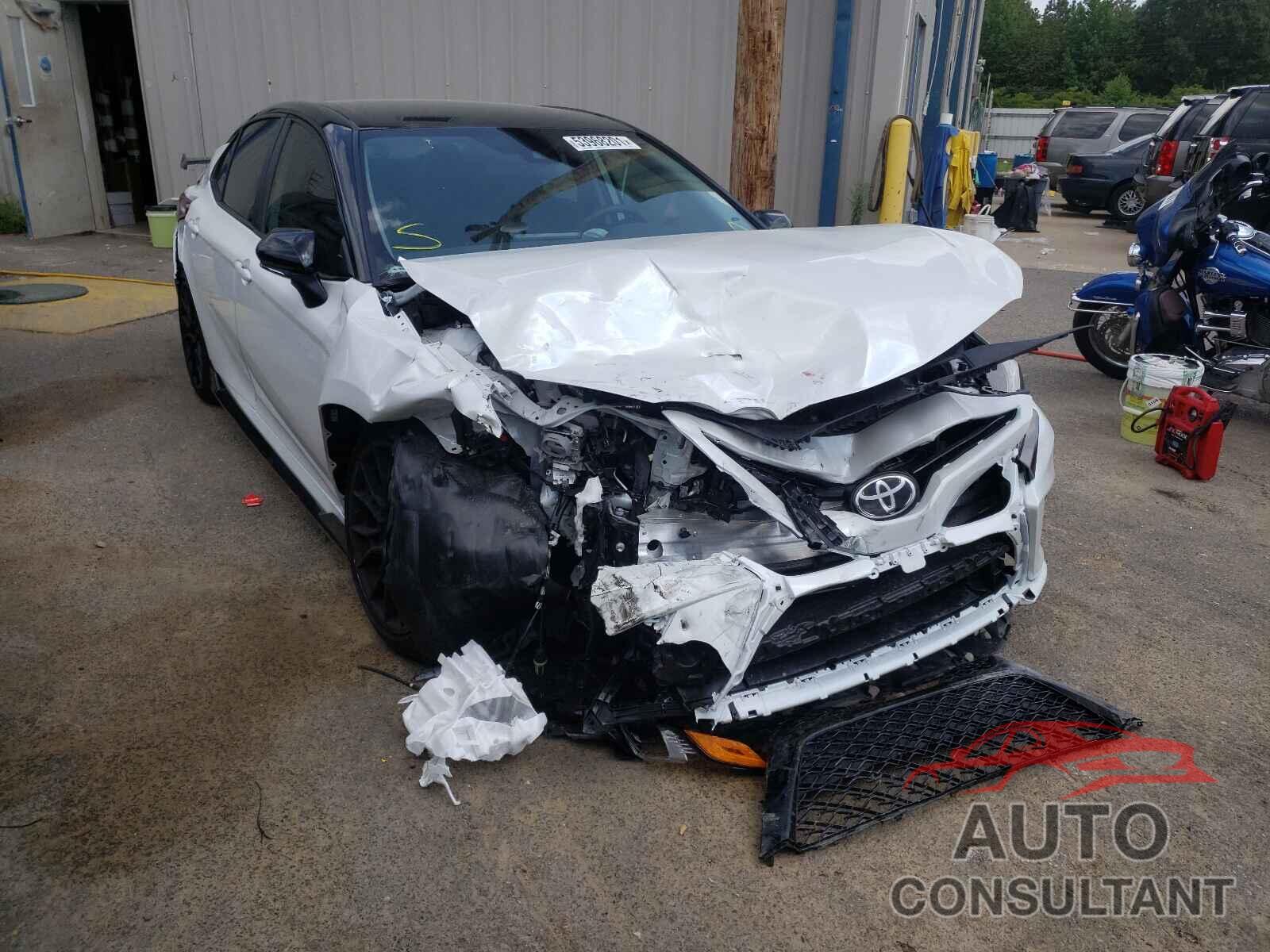 TOYOTA CAMRY 2021 - 4T1KZ1AK2MU056312