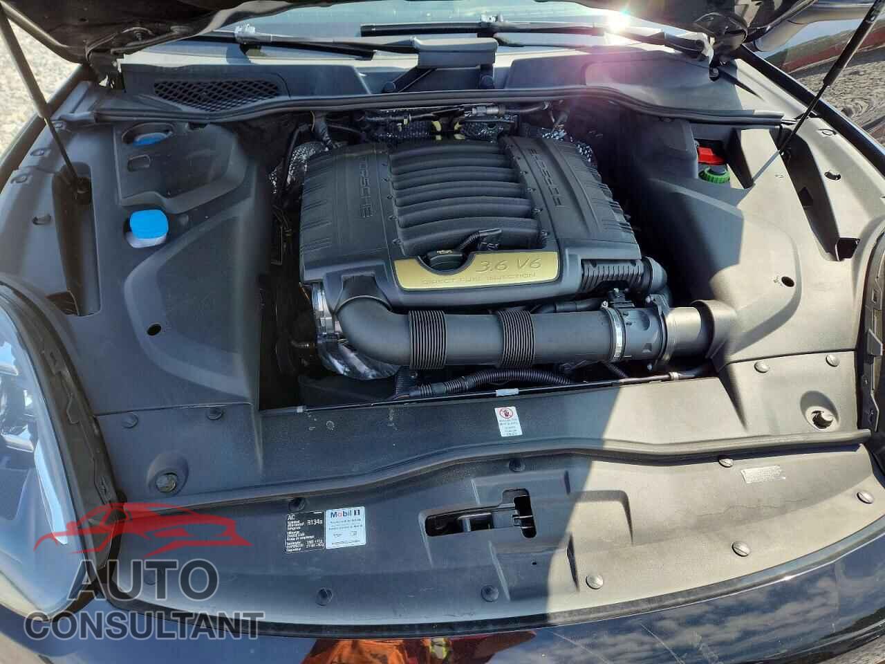 PORSCHE CAYENNE 2016 - WP1AA2A21GLA03039