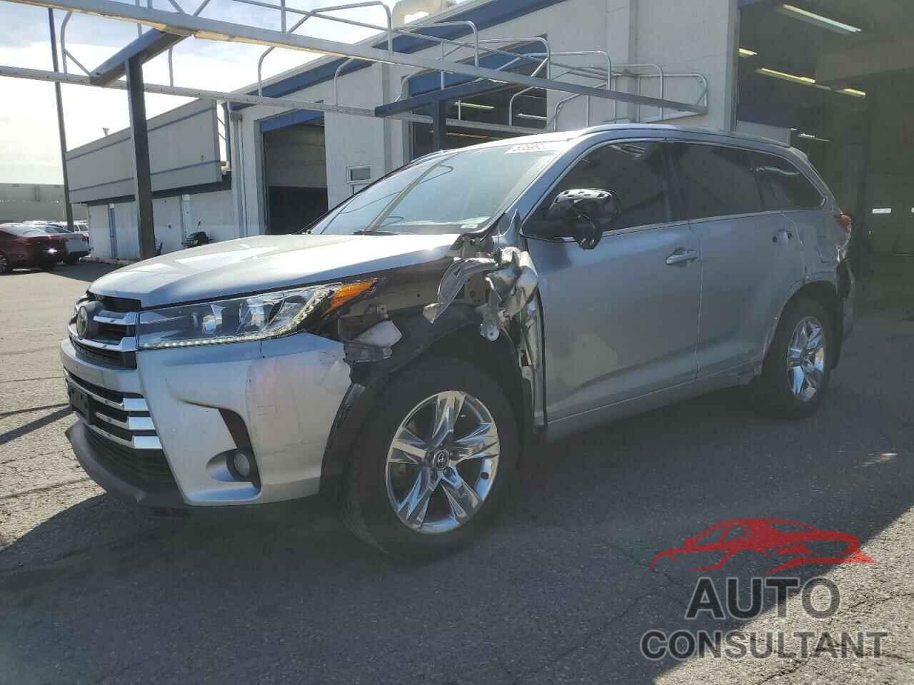 TOYOTA HIGHLANDER 2018 - 5TDDZRFH4JS879414