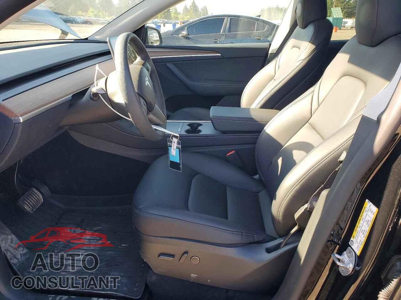 TESLA MODEL Y 2024 - 7SAYGDED8RF086063
