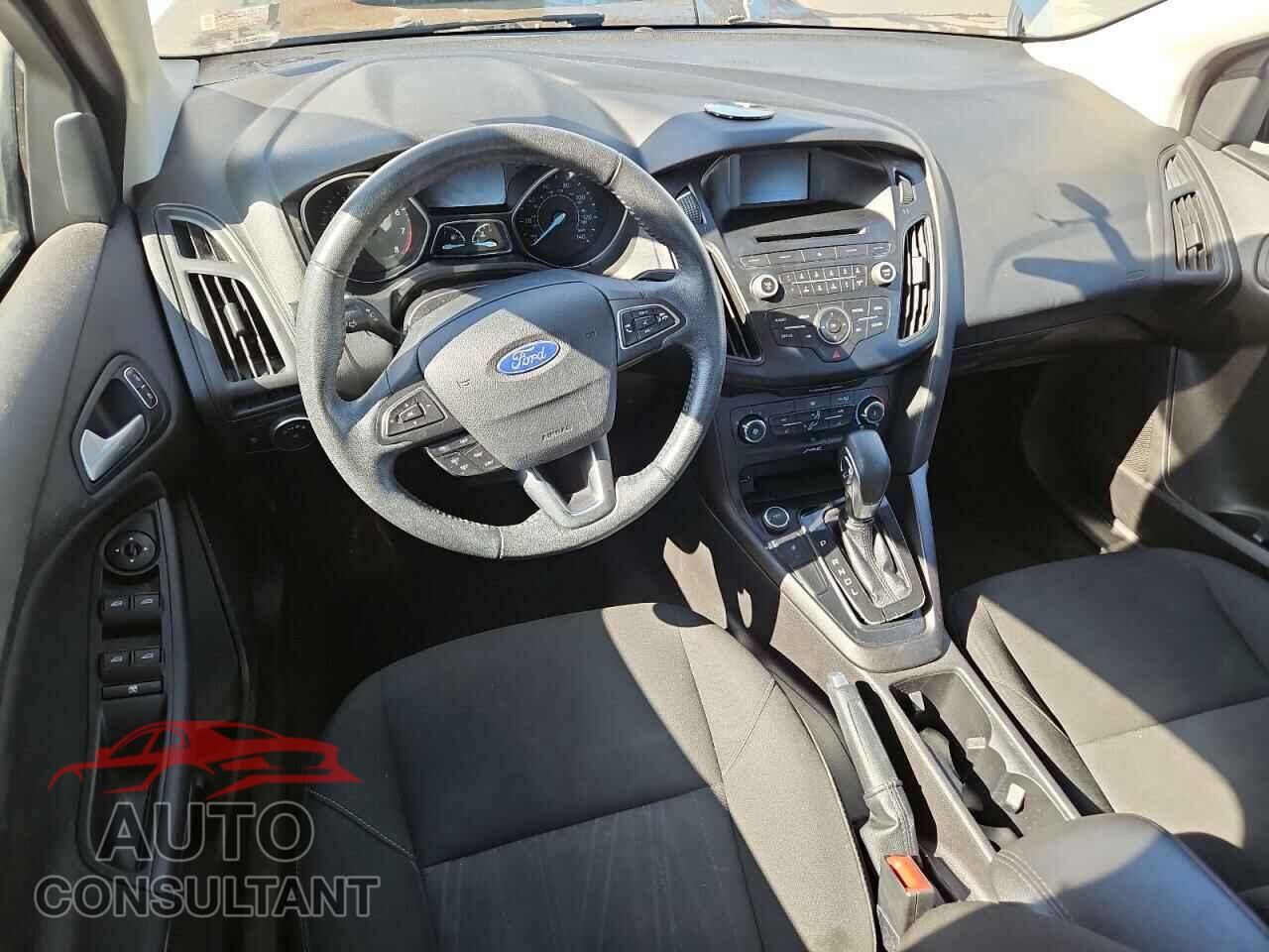 FORD FOCUS 2017 - 1FADP3F2XHL277097