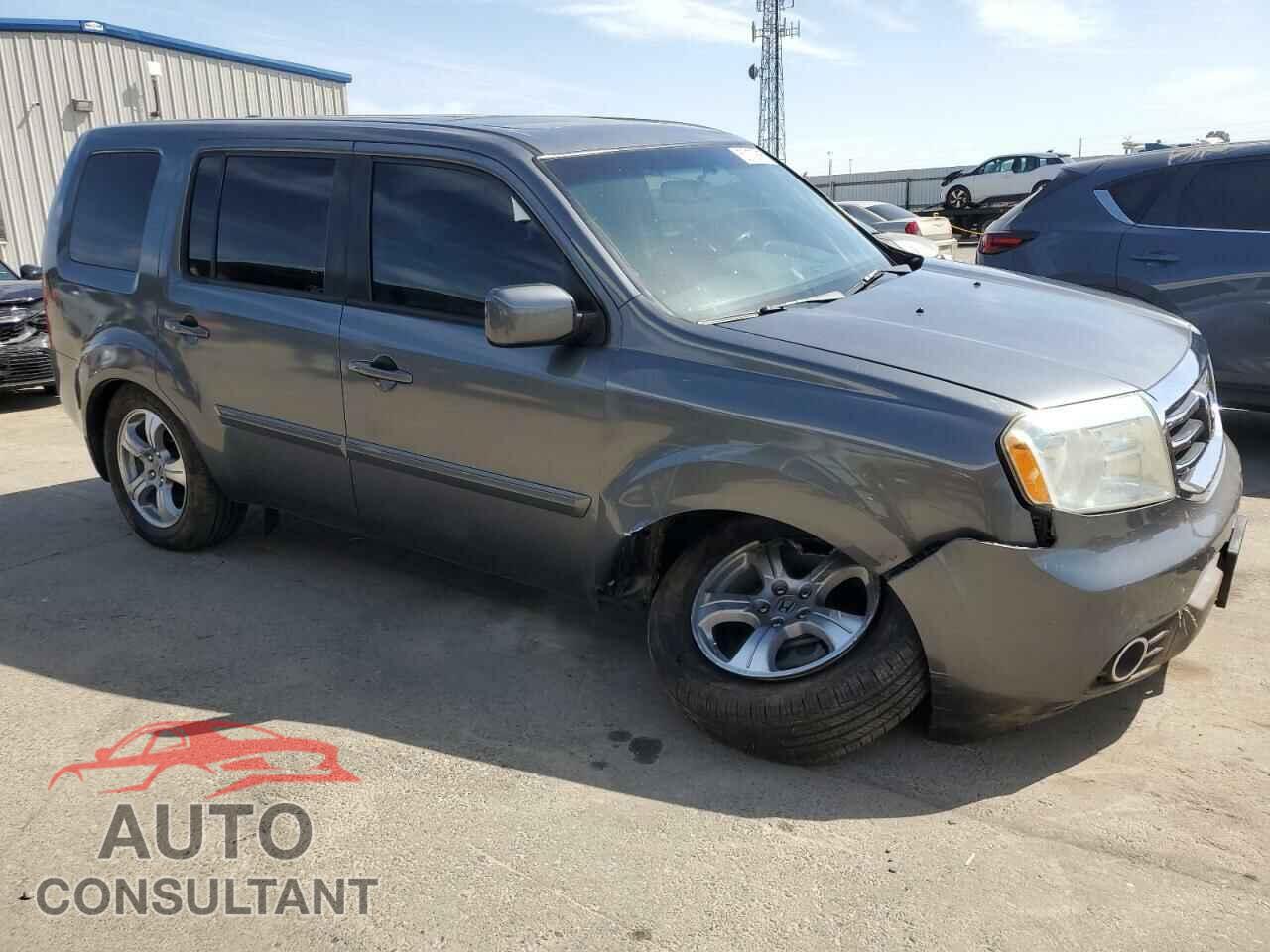 HONDA PILOT 2013 - 5FNYF3H71DB024061