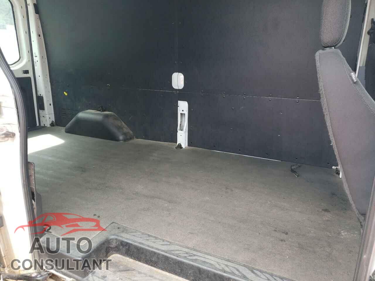 FORD TRANSIT 2019 - 1FTYR2CM6KKB08178