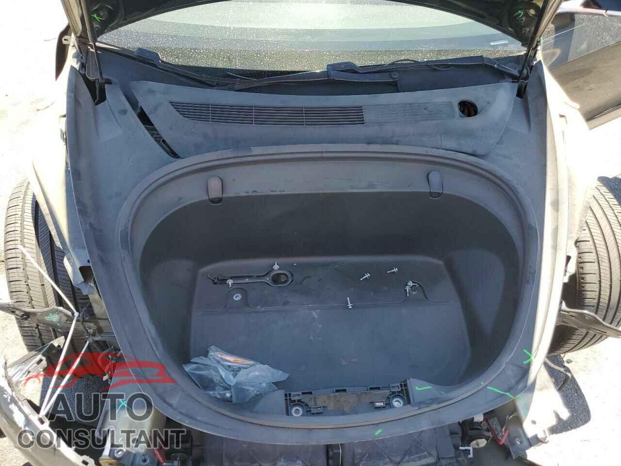 TESLA MODEL 3 2019 - 5YJ3E1EA7KF429307